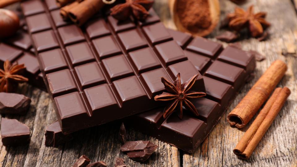 Американски специалисти доказаха поредната полза от шоколада. Оказа се, че сладкото изкушение...