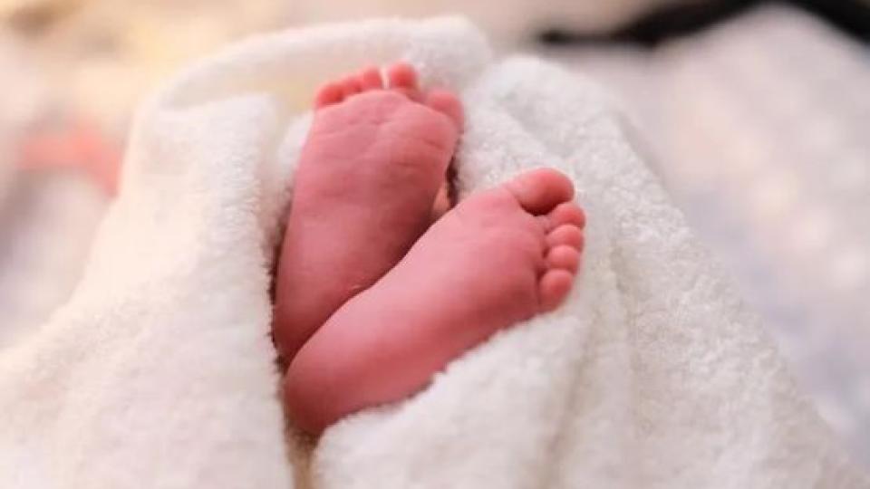 Бременна шокира лекарите, такова бебе не се вижда всеки ден ВИДЕО