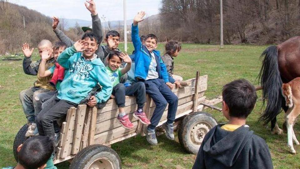 Ето защо ромските деца под 7-годишна възраст могат да правят каквото си поискат