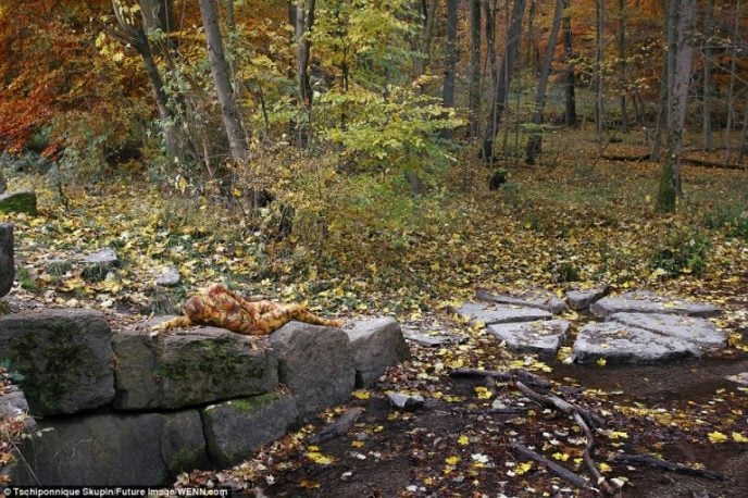 Тест само за най-умните! Ловим бас, че няма да откриете жената на СНИМКАТА за 5 секунди!