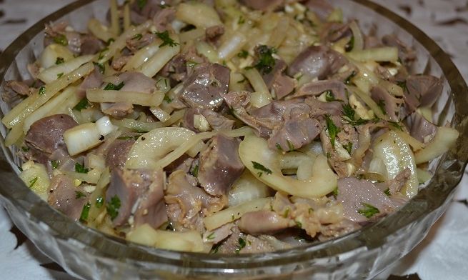 Всички сме полудели по маринованите воденички на баба! Толкова са вкусни, че постоянно я молим да ги прави