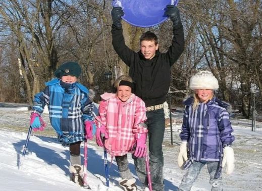 Родители се отказаха от уникалните си тризначки! 16 години по-късно... СНИМКИ