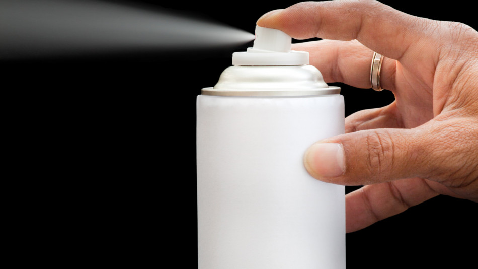8 нестандартни приложения на дезодоранта, за които никой доктор не би признал