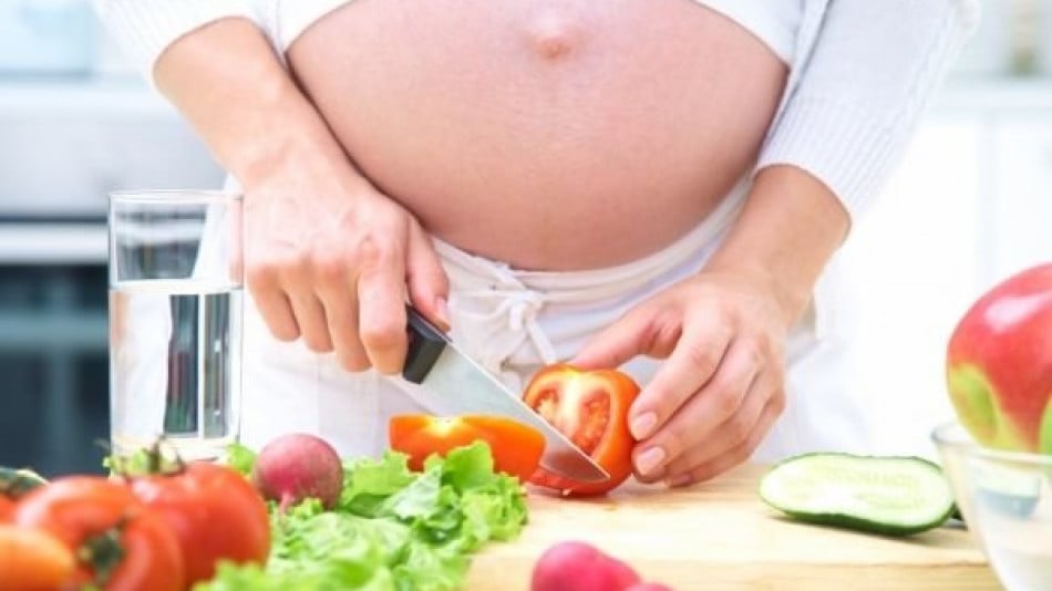 Стана ясно защо бременните променят предпочитанията си към храната