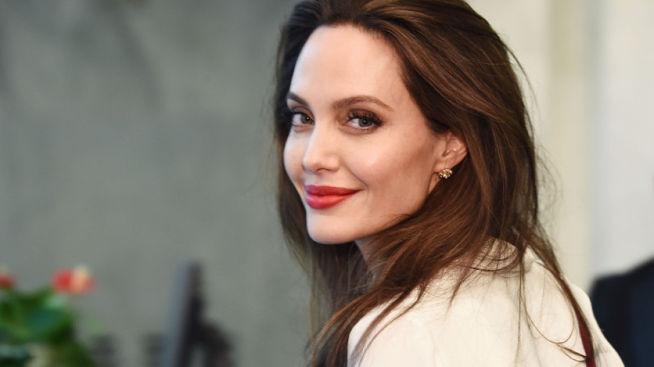 Анджелина Джоли лети на крилете на любовта! Нещата с новия й са толкова сериозни, че...