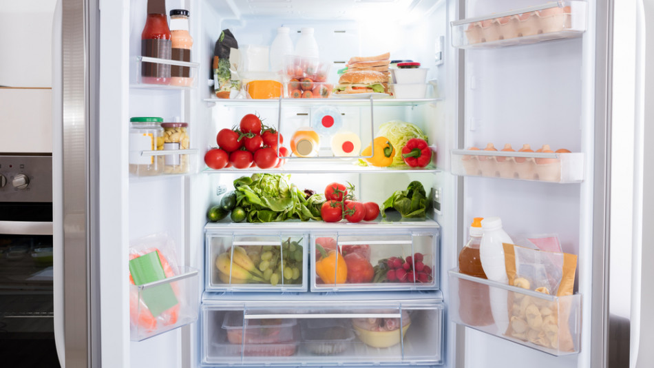 Дами, ако искате да сте здрави и красиви, заредете тези продукти в хладилника си