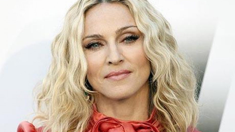 Мадона отбеляза ЧРД 60 с разюздана СНИМКА 18+ като след кърски секс