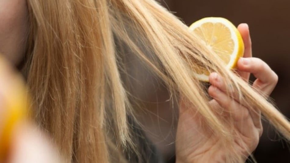 Половин лимон може да направи истински чудеса с косата ви (СНИМКИ)