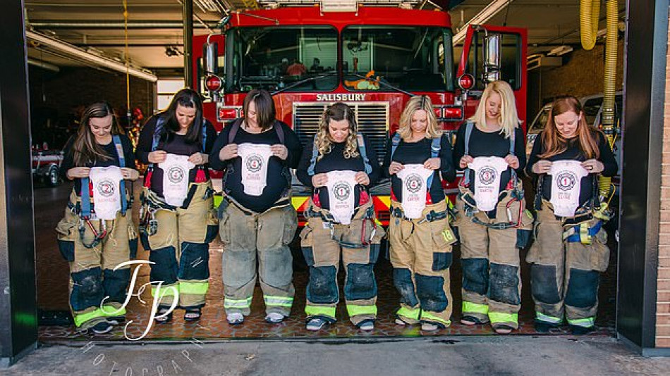 Чудо като това, което стана със 7 пожарникарки, не се бе случвало! (СНИМКИ)