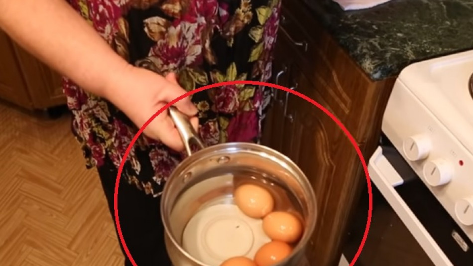 Това е начинът за варене на перфектните яйца за Великден (ВИДЕО)