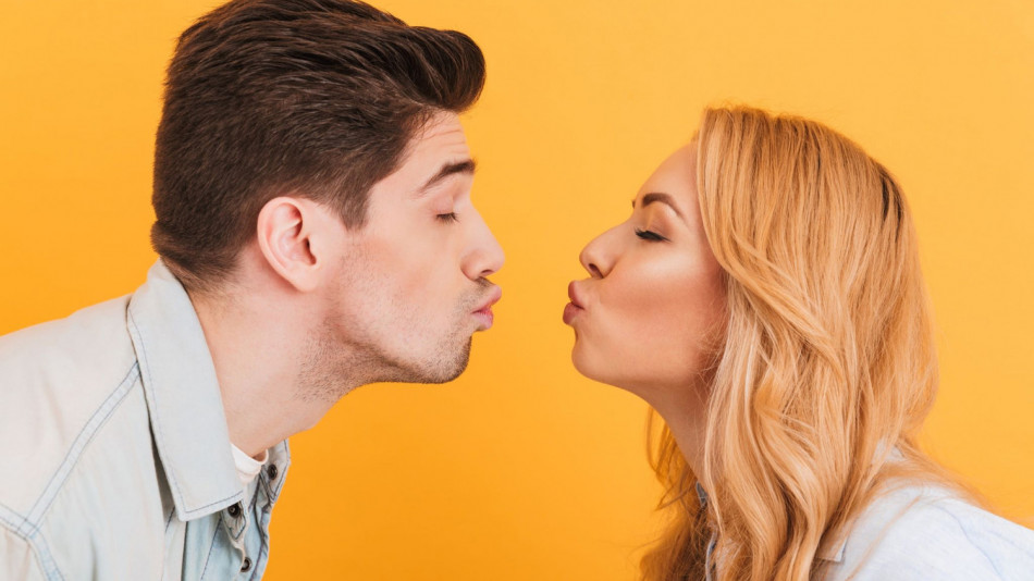 Пет отблъскващи грешки по време на целувка