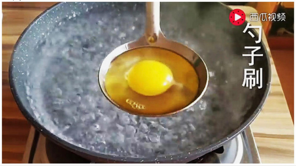 Бързо и красиво: Невиждан способ за варене на яйца ВИДЕО