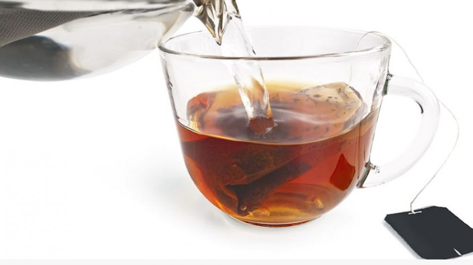 Учени бият тревога: Тази грешка може да превърне чая в отрова!
