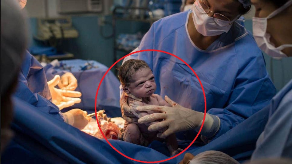 Новороденото бебе от тези СНИМКИ 18+ подлуди света