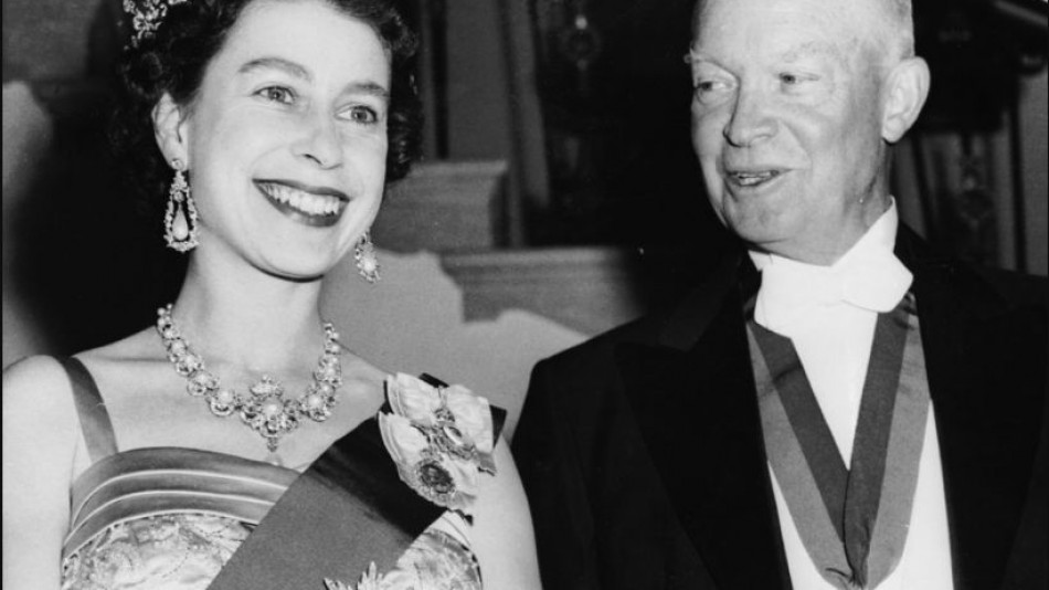 Падна неочаквана тайна за Елизабет II и US президента Айзенхауер