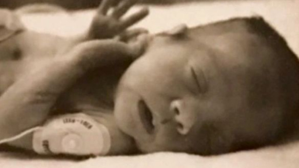 Жертва на аборт оцеля за ужас на баба си, а 30 години по-късно... СНИМКИ