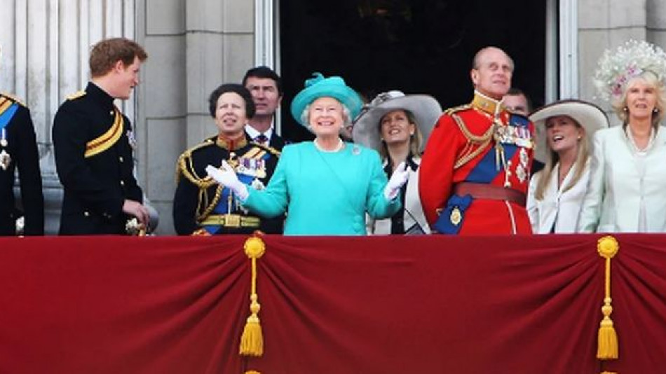 Гадателка вещае истински кошмар през 2021 г. за кралското семейство