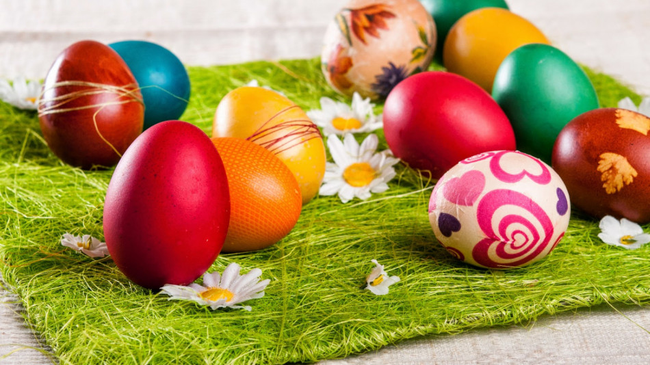 Всеки бърза да опита: Ето как лесно да сварите много яйца за Великден