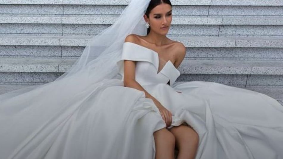 Майката на младоженеца видя роклята на булката и бойкотира сватбата