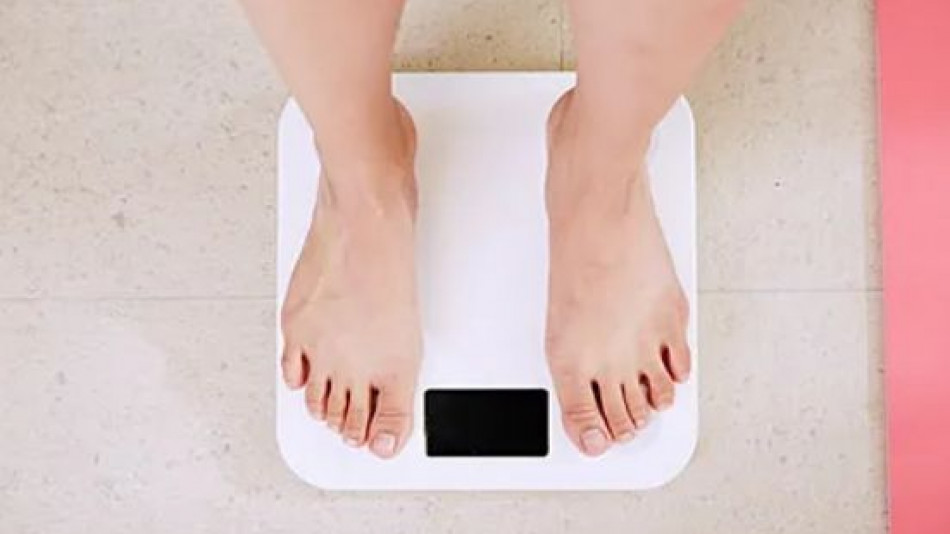 38-годишната Лора тежи 222 кг., всички я оприличават на старица СНИМКИ