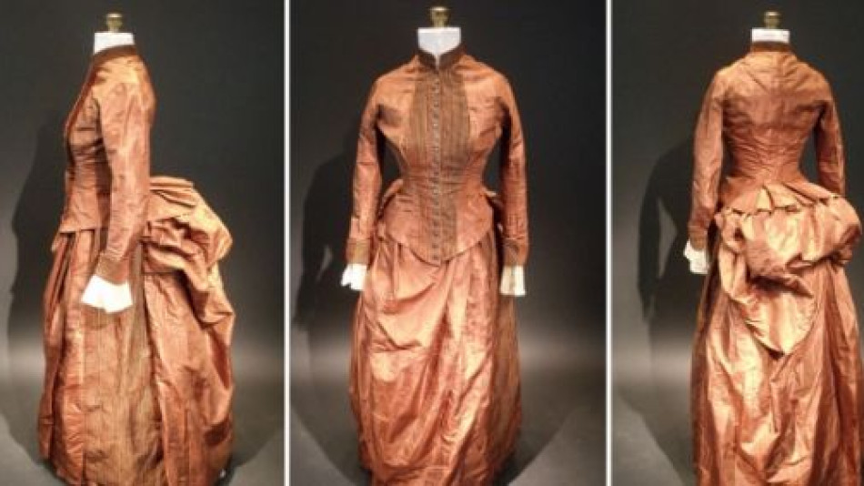Сара си купи над 100-годишна рокля, а в таен джоб намери мистериозна бележка СНИМКИ