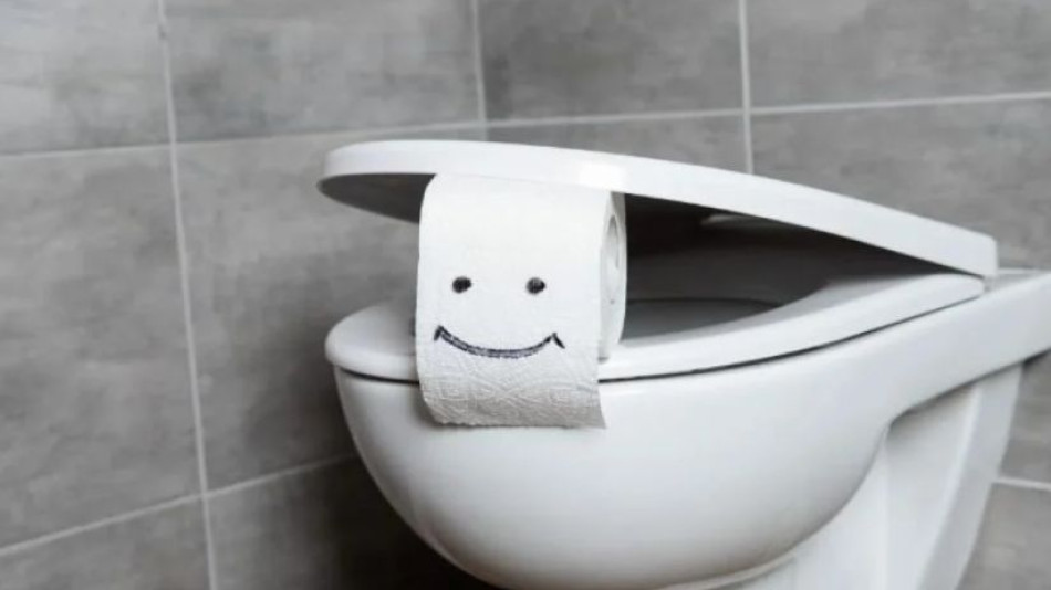 Експерти по чистота: Сложете сол в тоалетната чиния и ще онемеете